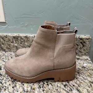 Women's Tan Ankle Boots